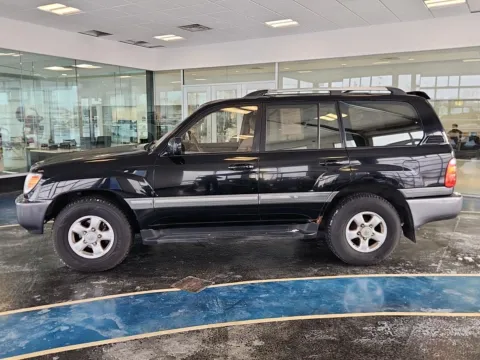 Photos of 1999 Toyota Land Cruiser for sale in Boone, IA at Pat Clemons Inc.