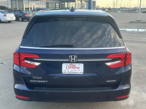 More photos of 2023 Honda Odyssey Touring at Pat Clemons Inc., IA