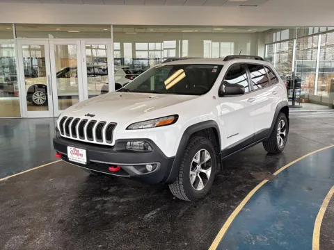 White 2015 Jeep Cherokee Trailhawk for sale in Boone, IA