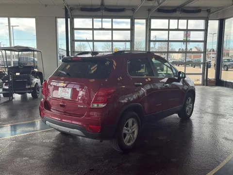 More photos of 2019 Chevrolet Trax LT at Pat Clemons Inc., IA