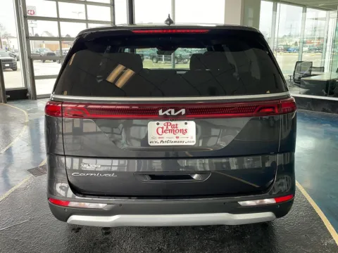More photos of 2022 Kia Carnival LX at Pat Clemons Inc., IA
