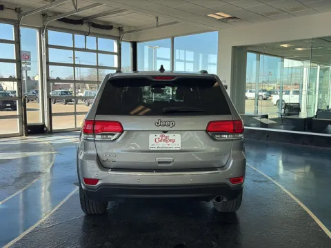 More photos of 2019 Jeep Grand Cherokee Limited at Pat Clemons Inc., IA