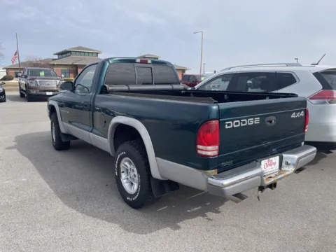 More photos of 1997 DODGE DAKOTA at Pat Clemons Inc., IA