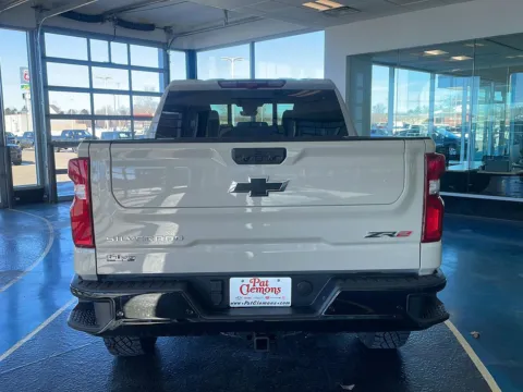 More photos of 2026 Chevrolet Silverado 1500 ZR2 at Pat Clemons Inc., IA