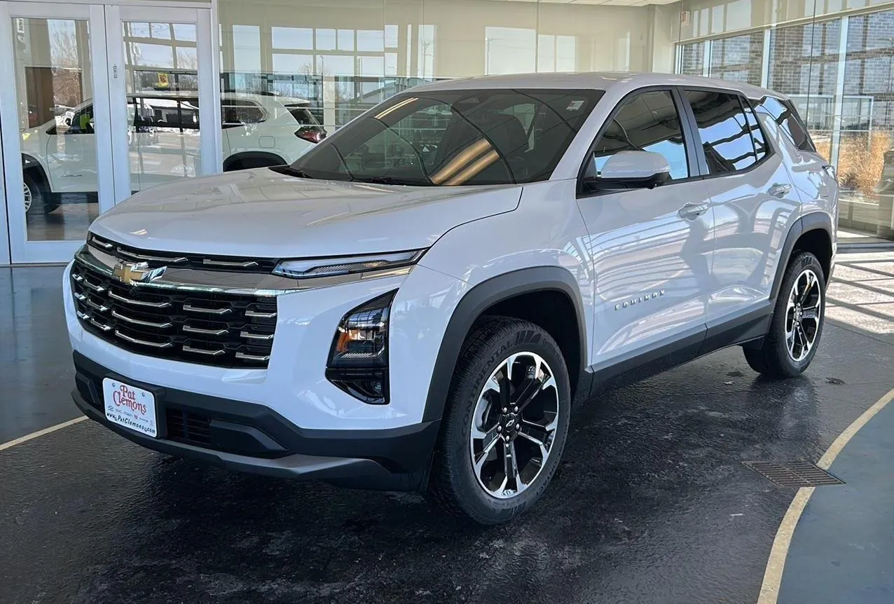 White 2026 Chevrolet Equinox AWD LT for sale in Boone, IA