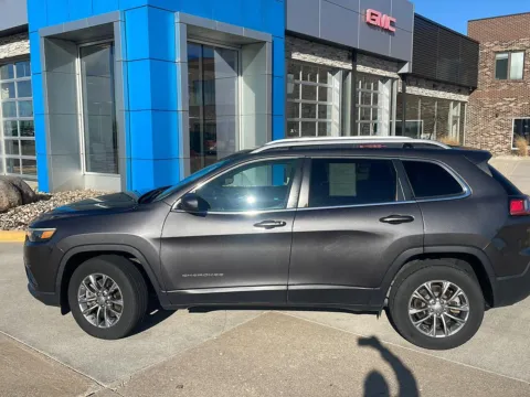 Photos of 2019 Jeep Cherokee Latitude Plus for sale in Boone, IA at Pat Clemons Inc.