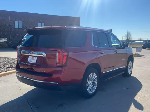 More photos of 2023 GMC Yukon SLT at Pat Clemons Inc., IA