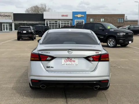 More photos of 2023 Nissan Altima 2.5 SR at Pat Clemons Inc., IA