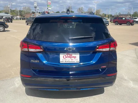 More photos of 2023 Chevrolet Equinox RS at Pat Clemons Inc., IA