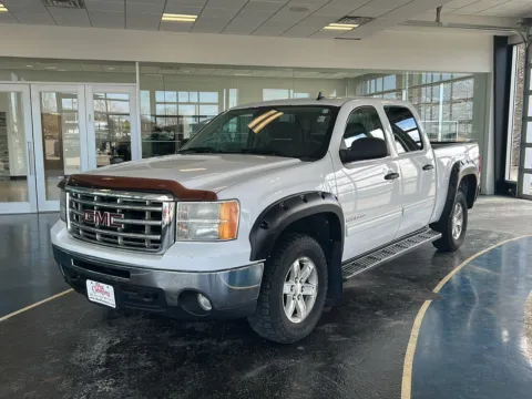 White 2011 GMC Sierra 1500 SLE for sale in Boone, IA