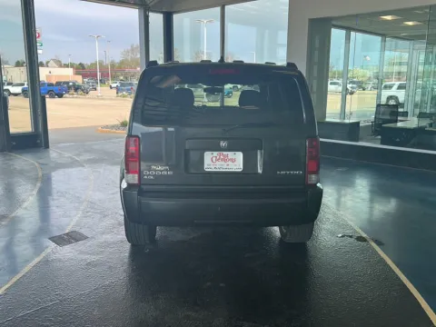 More photos of 2011 Dodge Nitro Heat at Pat Clemons Inc., IA