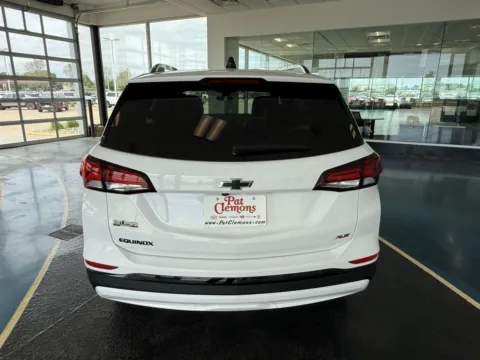 More photos of 2024 Chevrolet Equinox RS at Pat Clemons Inc., IA
