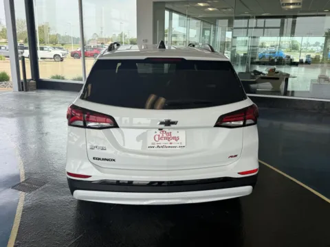 More photos of 2024 Chevrolet Equinox RS at Pat Clemons Inc., IA