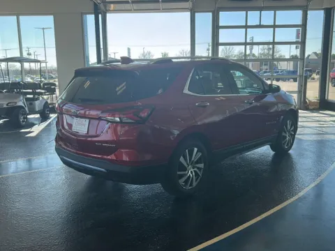 More photos of 2022 Chevrolet Equinox Premier at Pat Clemons Inc., IA