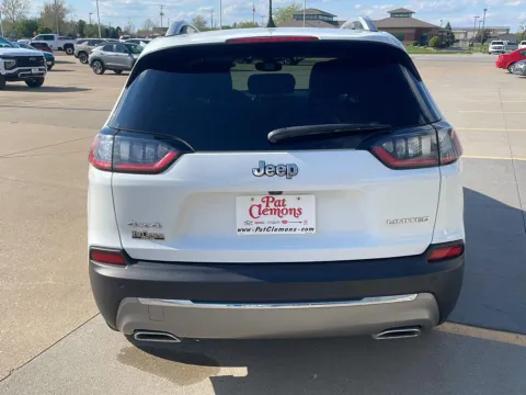 More photos of 2021 Jeep Cherokee Limited at Pat Clemons Inc., IA