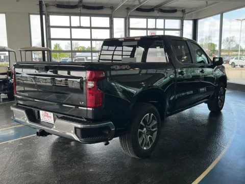 More photos of 2026 Chevrolet Silverado 1500 LT at Pat Clemons Inc., IA