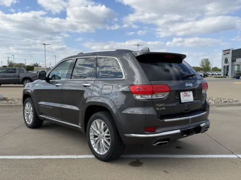 More photos of 2017 Jeep Grand Cherokee Summit at Pat Clemons Inc., IA