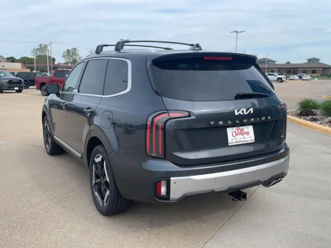 Another view of 2023 Kia Telluride EX for sale in Boone, IA at Pat Clemons Inc.