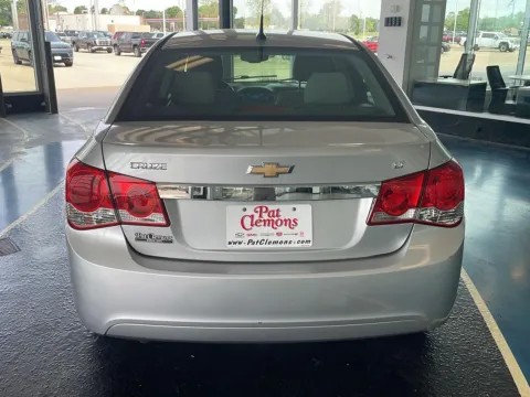 More photos of 2013 Chevrolet Cruze 1LT at Pat Clemons Inc., IA