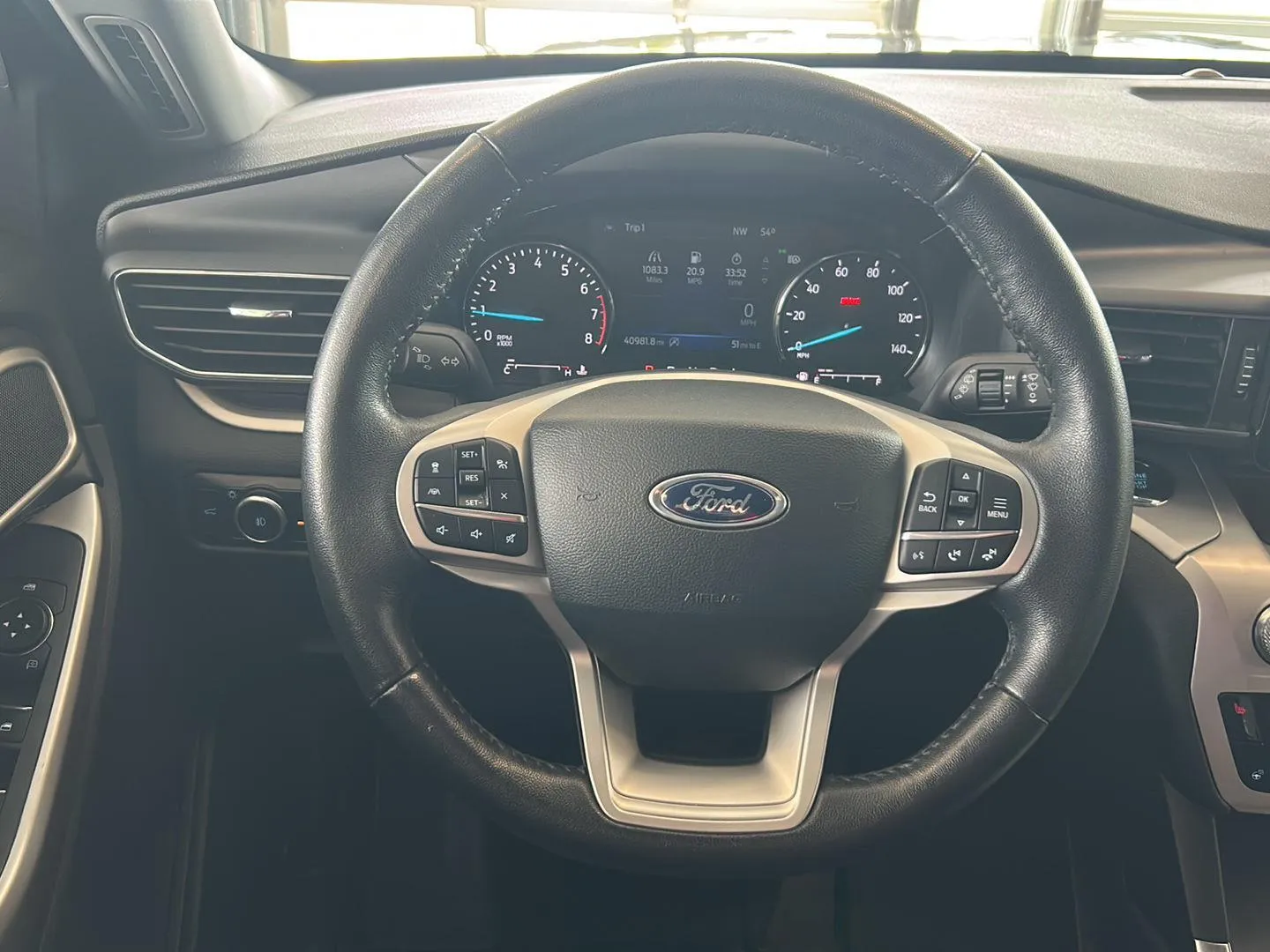 2023 Ford Explorer XLT - Photo 15