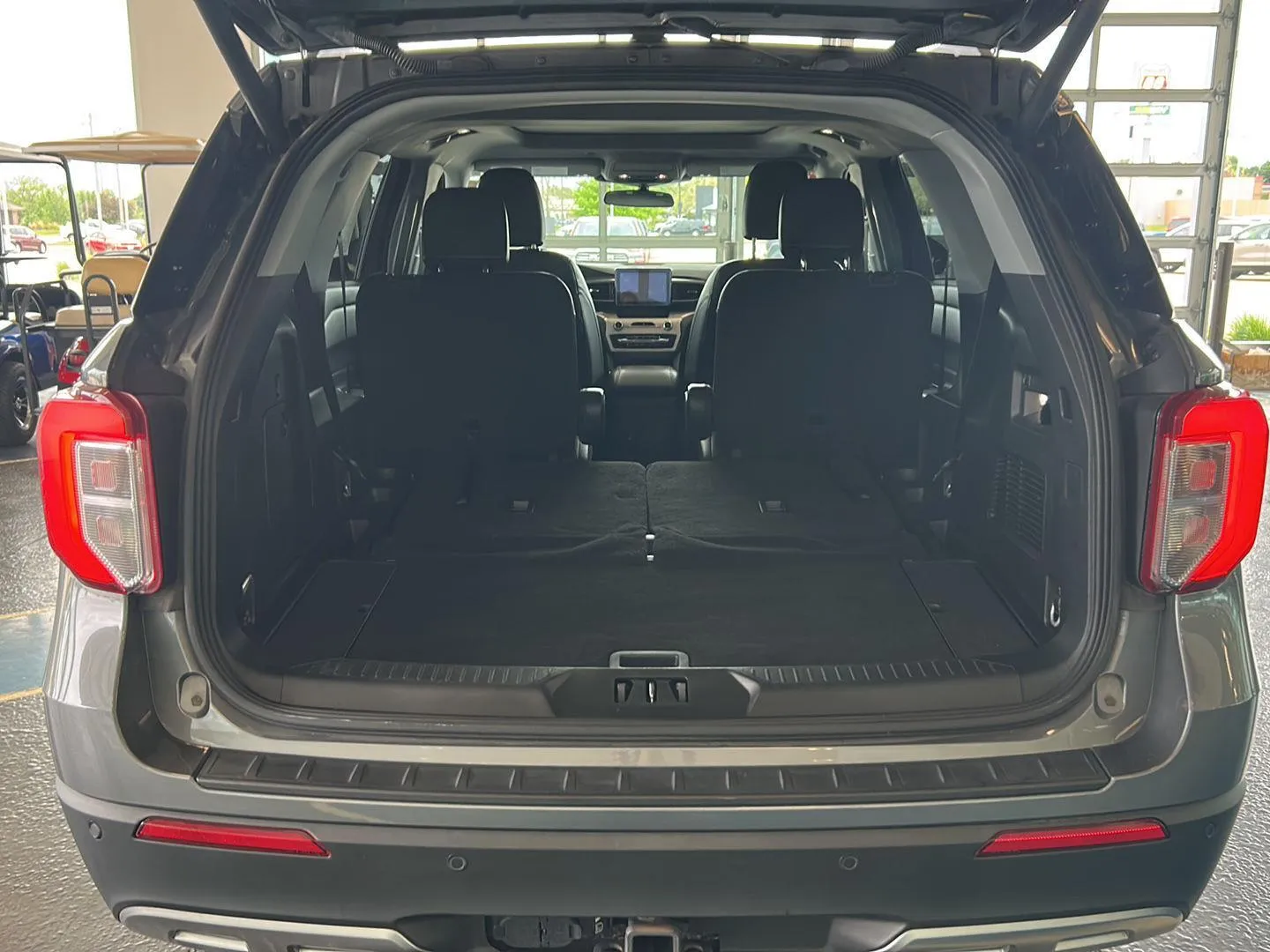 2023 Ford Explorer XLT - Photo 21