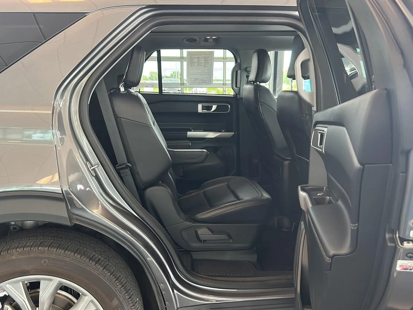 2023 Ford Explorer XLT - Photo 22