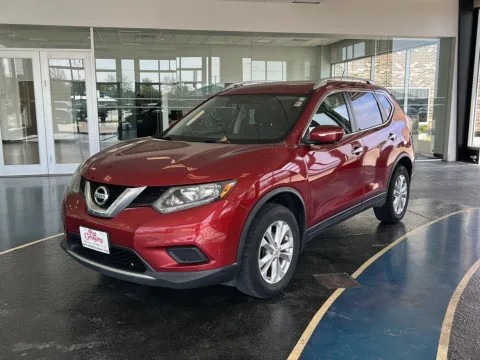 Red 2015 Nissan Rogue SV for sale in Boone, IA