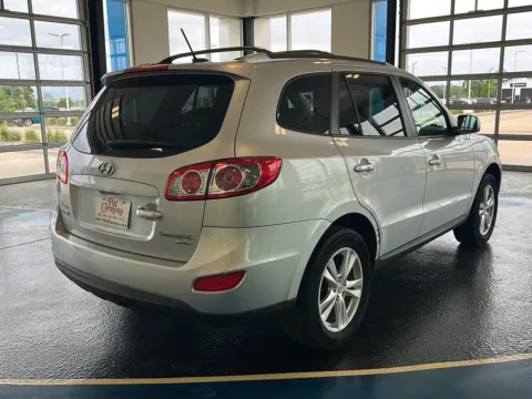 More photos of 2011 Hyundai Santa Fe Limited at Pat Clemons Inc., IA