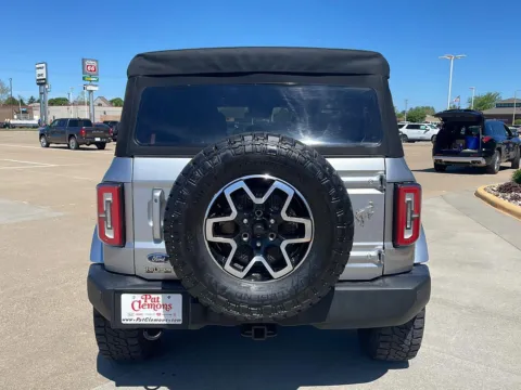 More photos of 2022 Ford Bronco Outer Banks at Pat Clemons Inc., IA