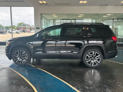Photos of 2019 GMC Acadia SLT for sale in Boone, IA at Pat Clemons Inc.