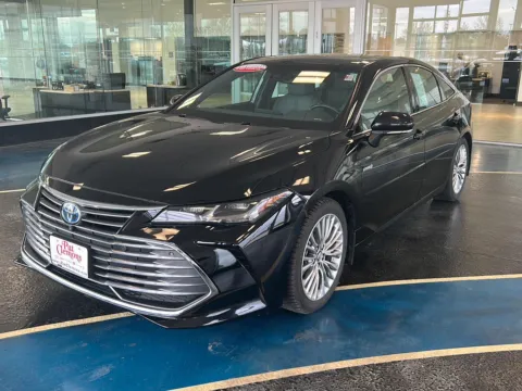 Black 2019 Toyota Avalon Hybrid Limited for sale in Boone, IA