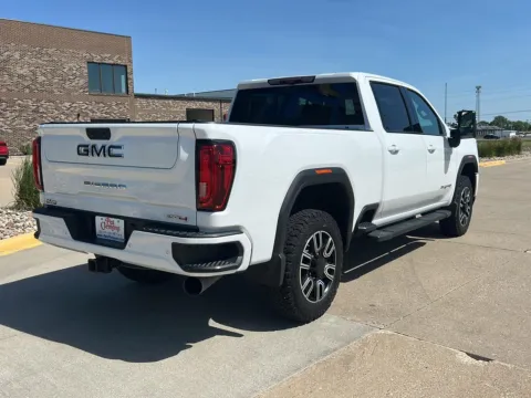 More photos of 2020 GMC Sierra 2500HD AT4 at Pat Clemons Inc., IA
