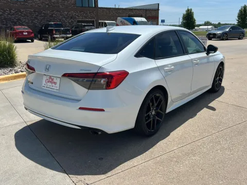 More photos of 2022 Honda Civic Sport at Pat Clemons Inc., IA
