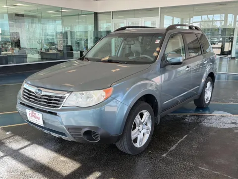 Green 2010 Subaru Forester 2.5X Premium for sale in Boone, IA