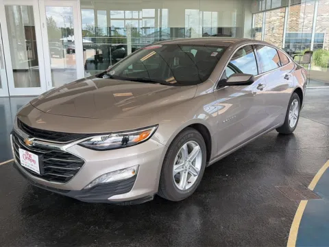 Gray 2024 Chevrolet Malibu LT for sale in Boone, IA