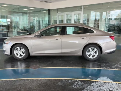 Photos of 2024 Chevrolet Malibu LT for sale in Boone, IA at Pat Clemons Inc.