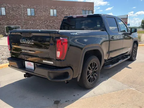 More photos of 2021 GMC SIERRA 1500 Elevation at Pat Clemons Inc., IA