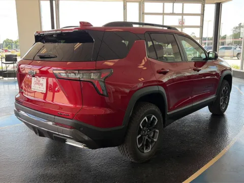 More photos of 2027 CHEVROLET EQUINOX ACTIV at Pat Clemons Inc., IA