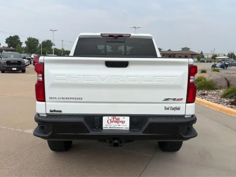 More photos of 2023 Chevrolet Silverado 1500 ZR2 at Pat Clemons Inc., IA