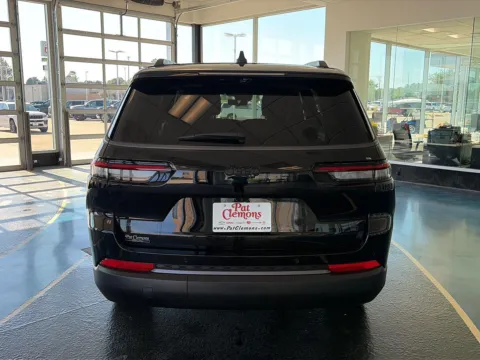 More photos of 2026 Jeep Grand Cherokee L 85th Anniversary Edition at Pat Clemons Inc., IA