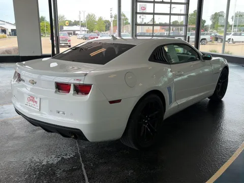 More photos of 2012 Chevrolet Camaro 2LT at Pat Clemons Inc., IA