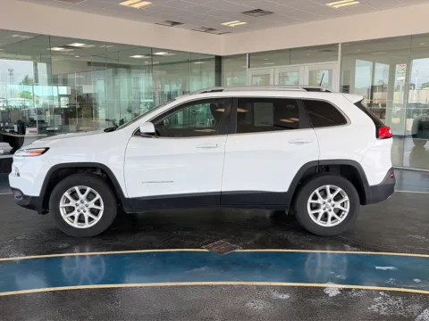 Photos of 2017 Jeep Cherokee Latitude for sale in Boone, IA at Pat Clemons Inc.