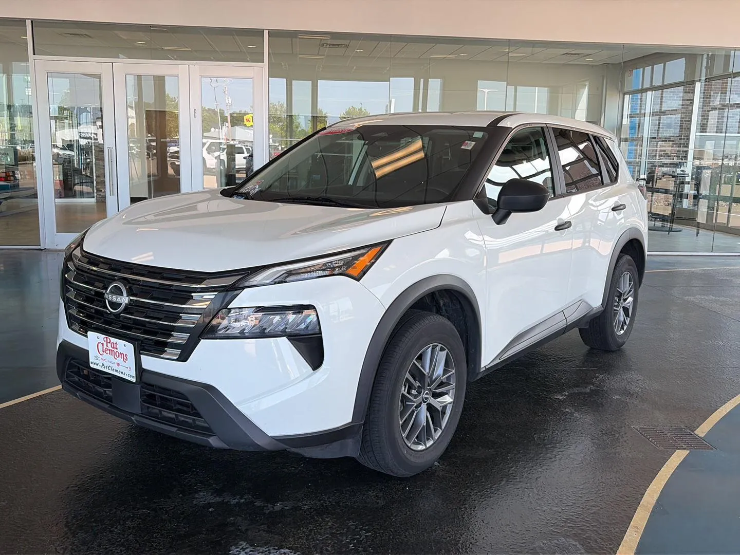 White 2024 Nissan Rogue S for sale in Boone, IA