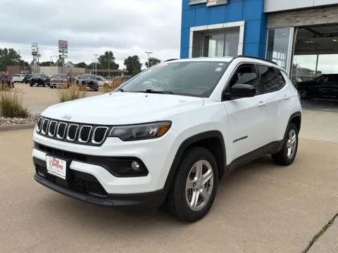 White 2024 Jeep Compass Latitude for sale in Boone, IA