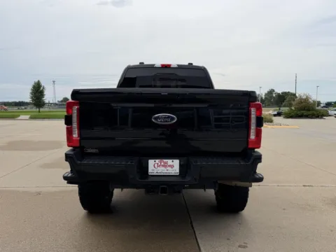 More photos of 2023 Ford Super Duty F-250 Lariat at Pat Clemons Inc., IA
