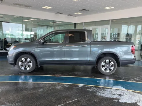 Photos of 2019 Honda Ridgeline RTL for sale in Boone, IA at Pat Clemons Inc.