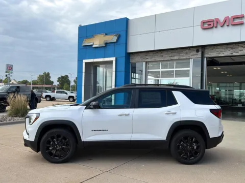 Photos of 2027 GMC Terrain AWD Elevation for sale in Boone, IA at Pat Clemons Inc.