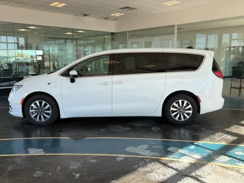 Photos of 2023 Chrysler Pacifica Hybrid Touring L for sale in Boone, IA at Pat Clemons Inc.