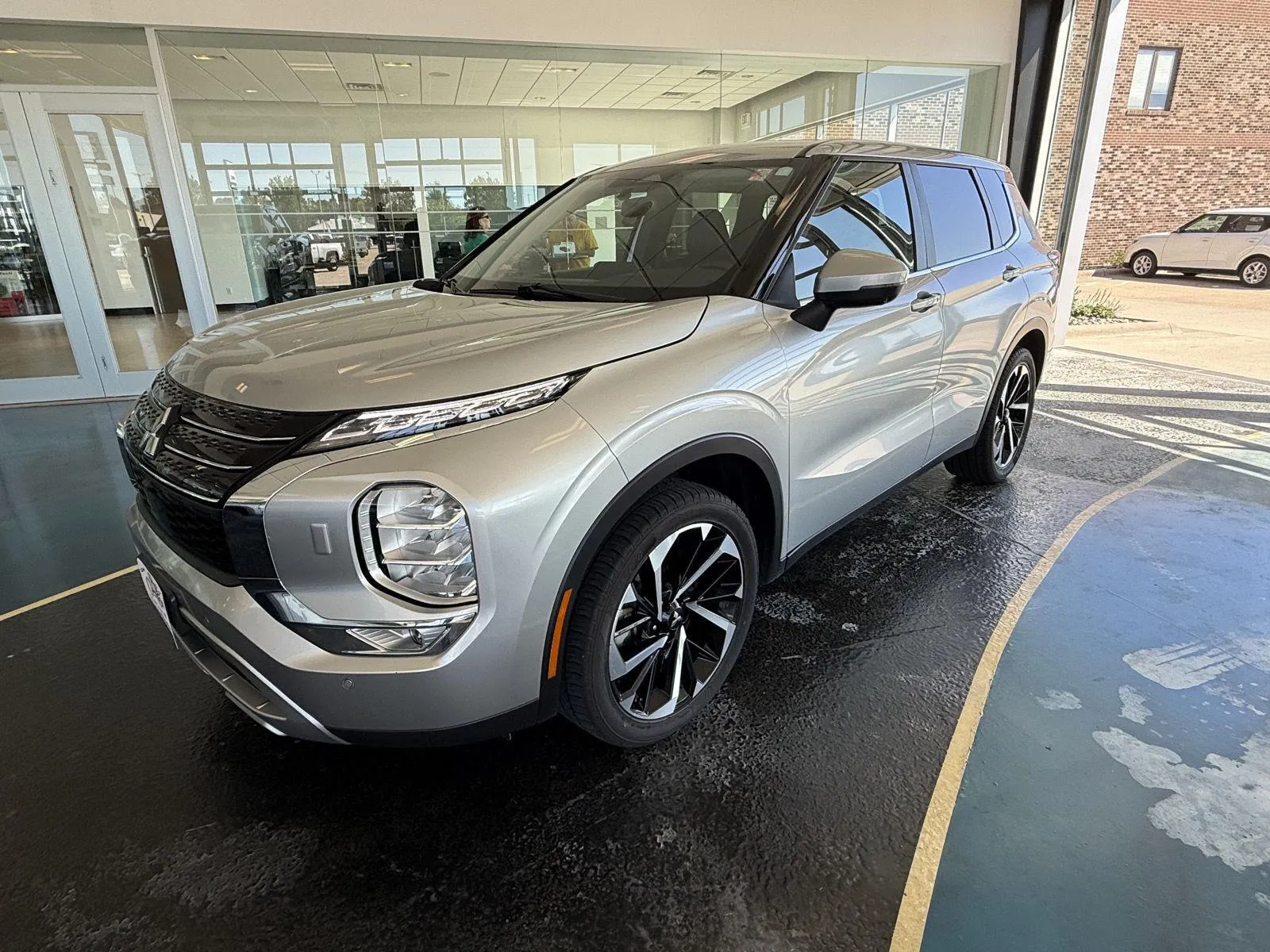 Black 2024 Mitsubishi Outlander SE for sale in Boone, IA