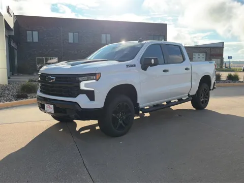 White 2026 Chevrolet Silverado 1500 LT Trail Boss for sale in Boone, IA